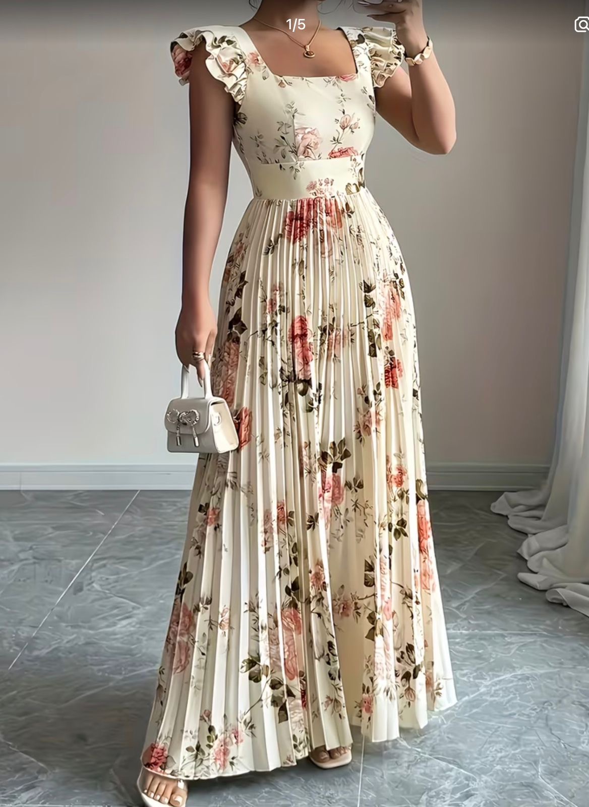 Vestido elegante con flores 