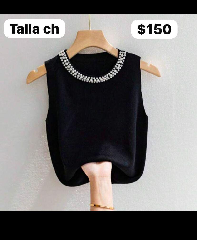 Blusa negra con perlas sin manga 